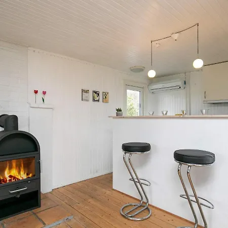Three-bedroom In Ringkobing 11 Semesterbostad