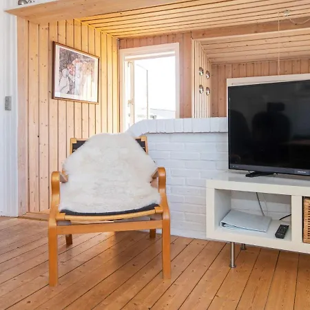 Three-bedroom In Ringkobing 11 Søndervig