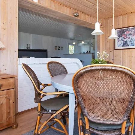 Three-bedroom In Ringkobing 11 Semesterbostad